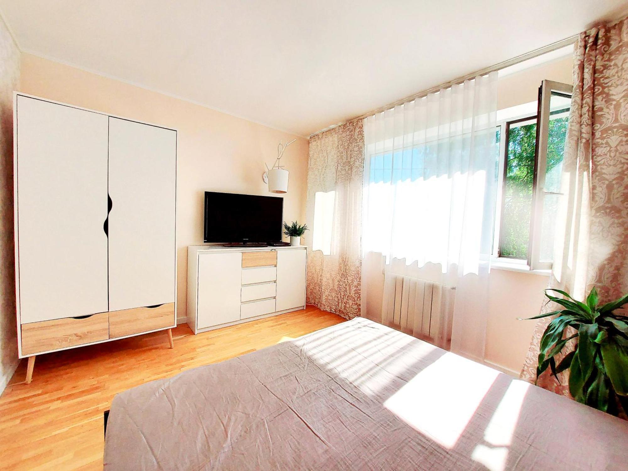Cofy Rentals - Centrally Located, Quiet District, Air-Conditioning, Free Parking, 24-7 Express Check-In-Out, Close To Sea And Everything You Need For Living! Tallinn Room photo